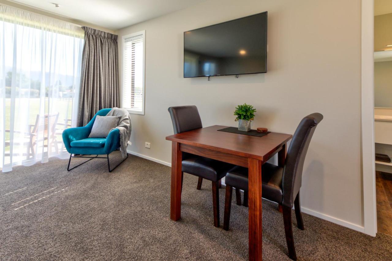 Annies On Milford Motel Te Anau Ngoại thất bức ảnh