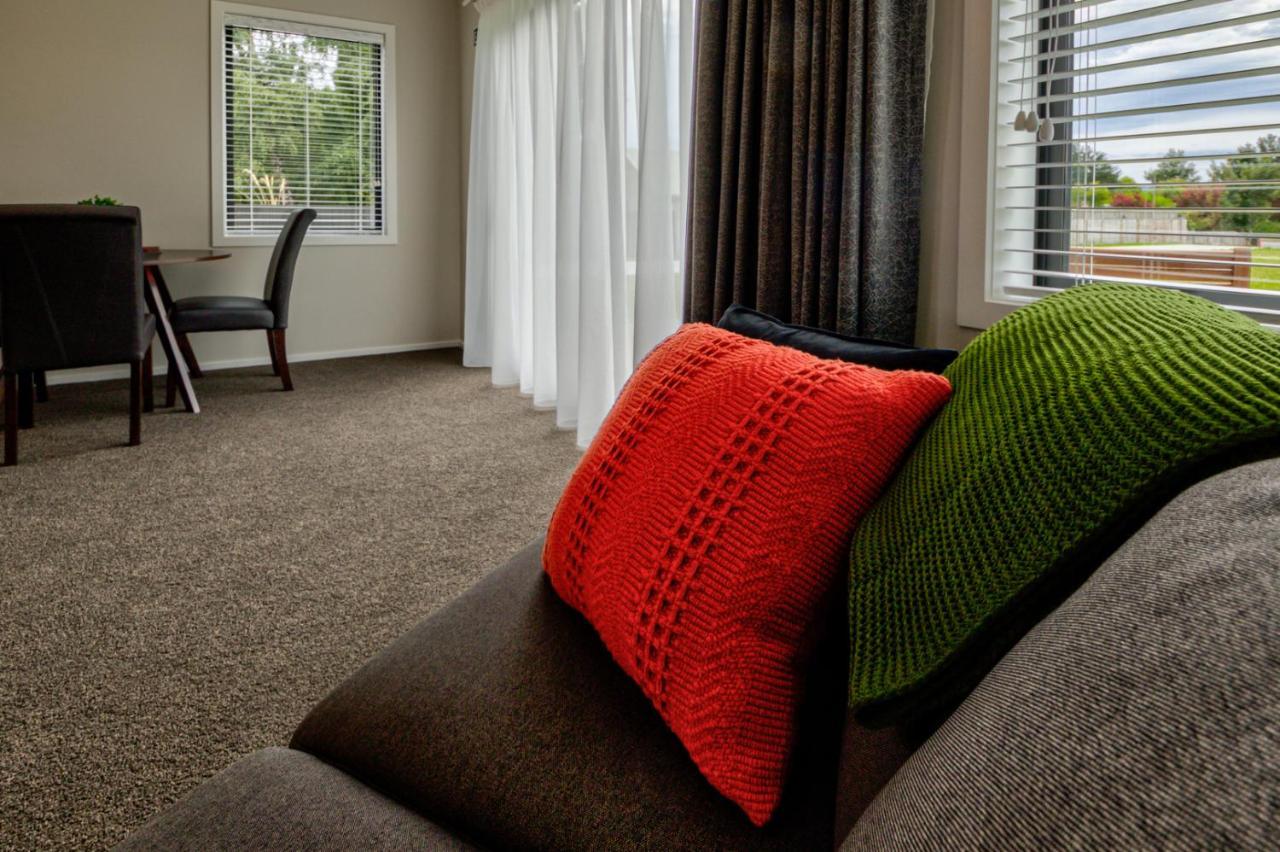 Annies On Milford Motel Te Anau Ngoại thất bức ảnh