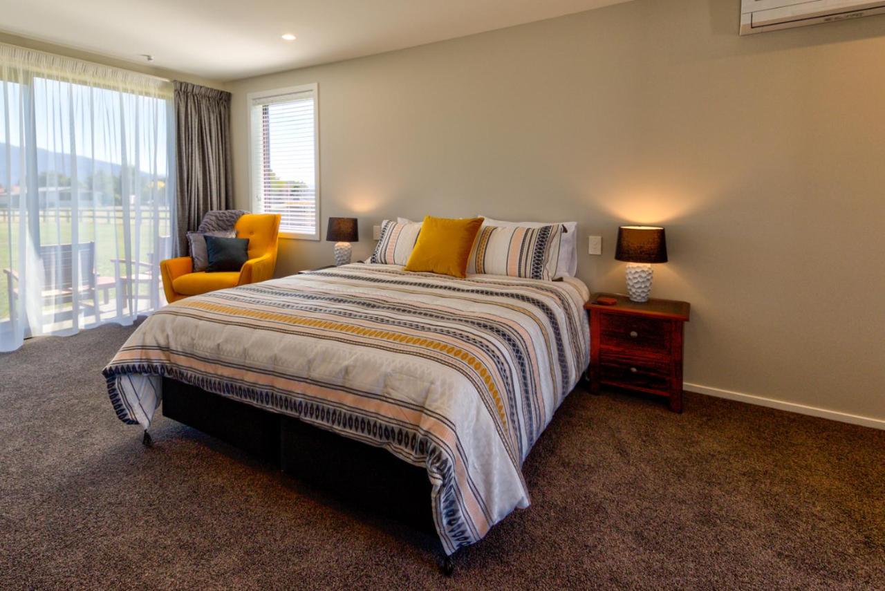Annies On Milford Motel Te Anau Ngoại thất bức ảnh