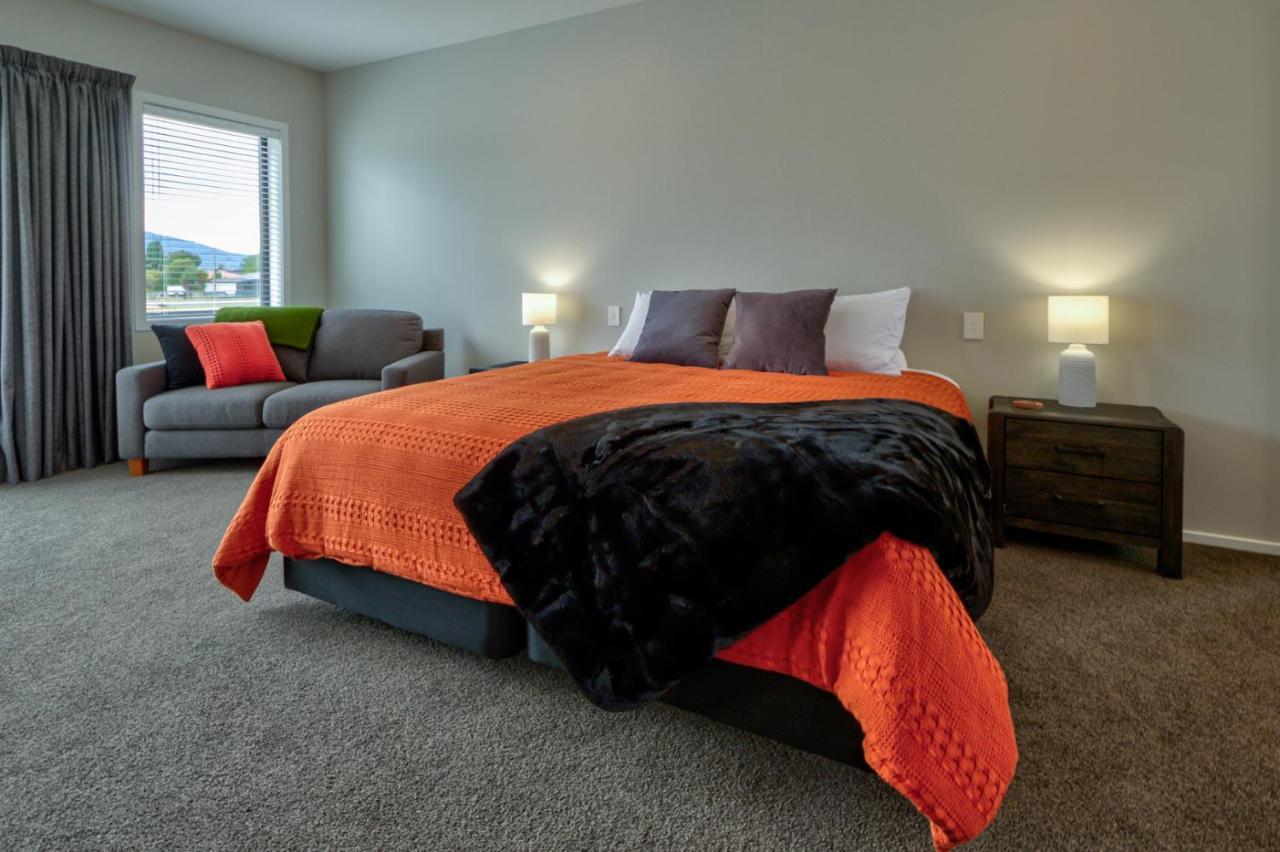Annies On Milford Motel Te Anau Ngoại thất bức ảnh